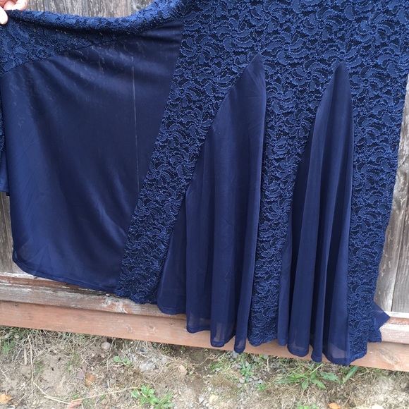 Navy Lace Dress size 7/8 - Picture 4 of 8